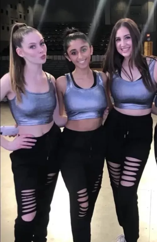 Which Dance Girl to Help with Stretches?