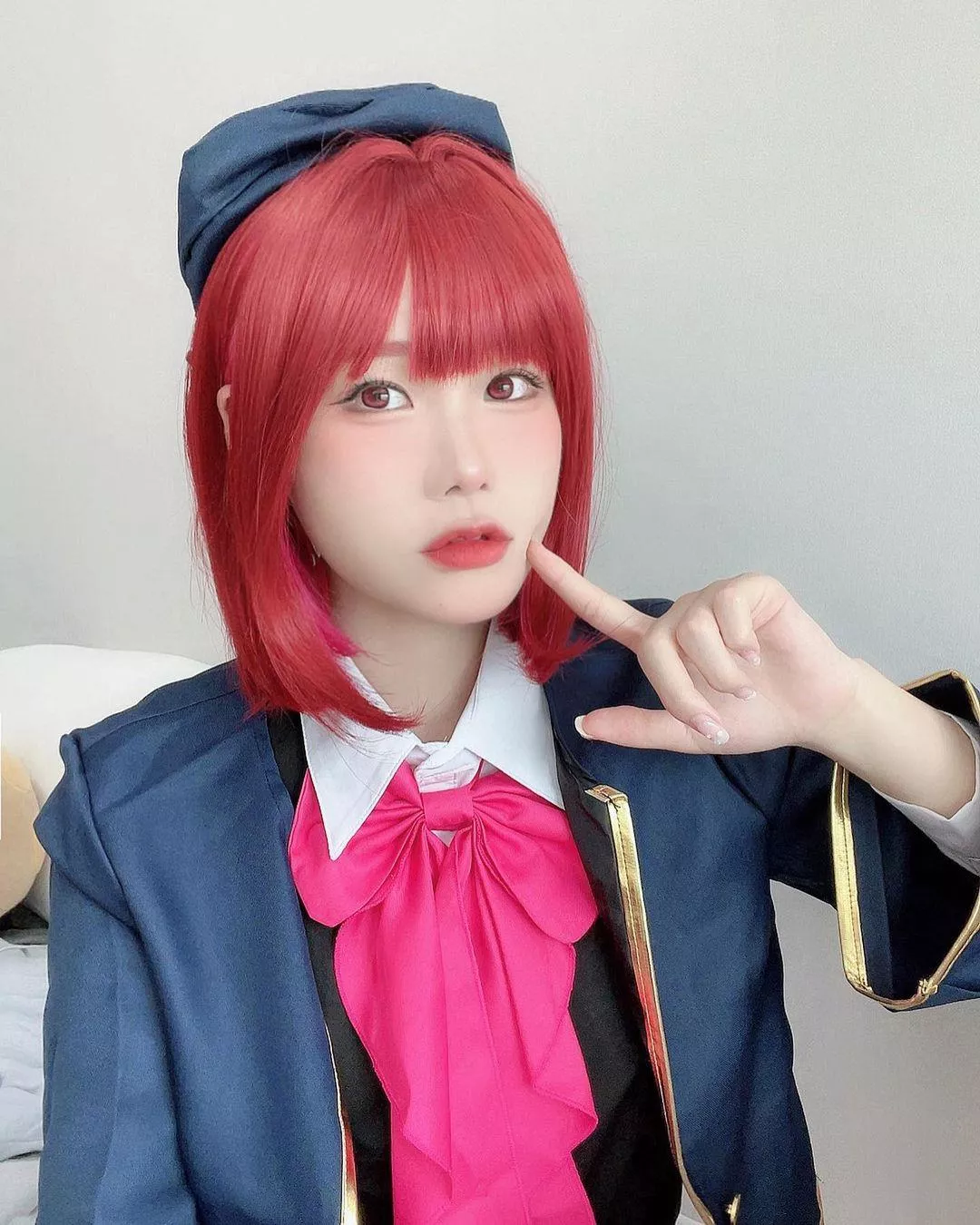 Would you be happy with a girl like me ?