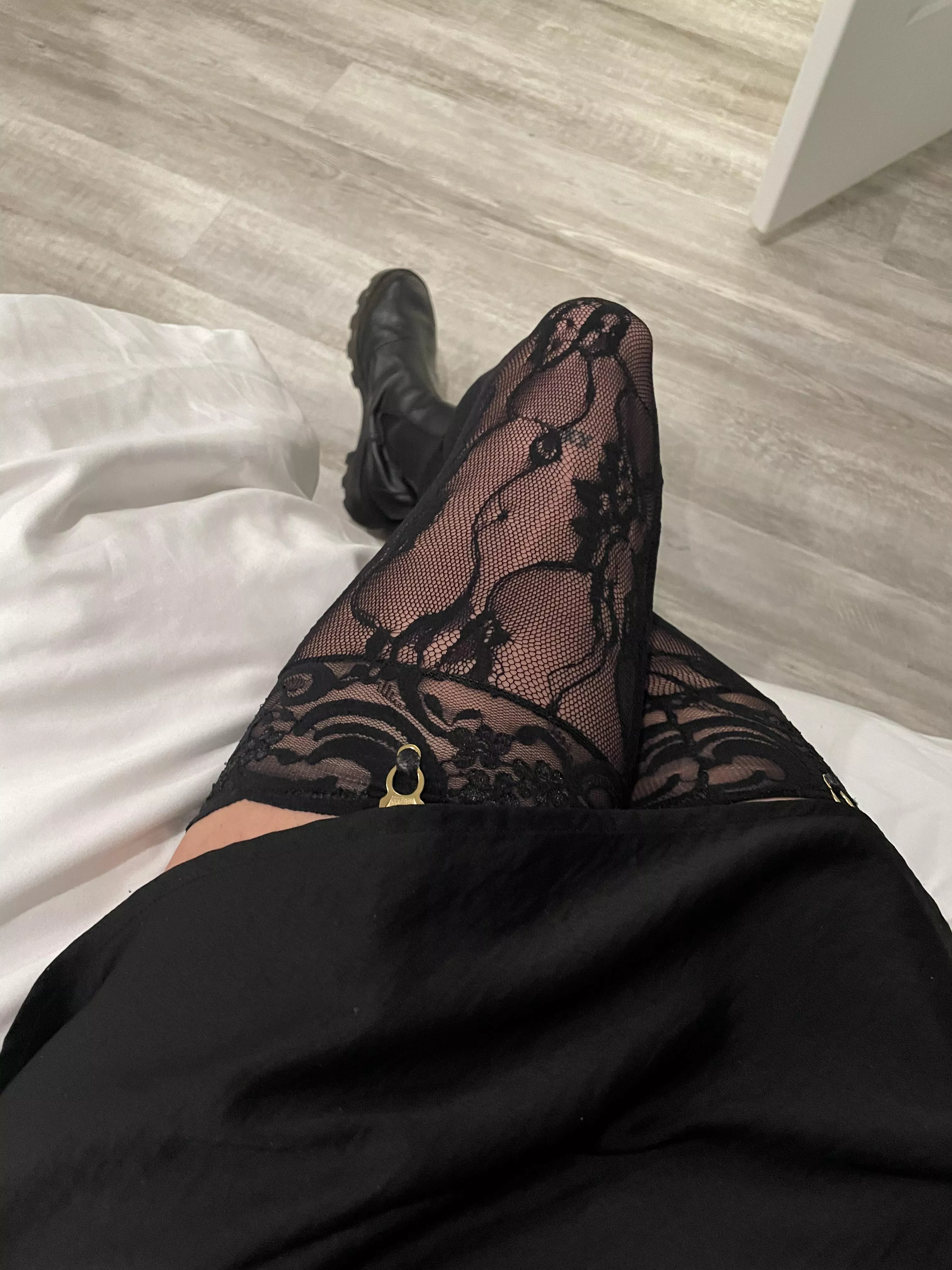 Would you rip them off or keep them on? (F)