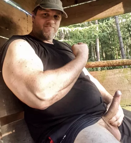 You can't imagine what kinky fun we would have if you met me in the forest in this situation. Would you dare to enter my tree house?