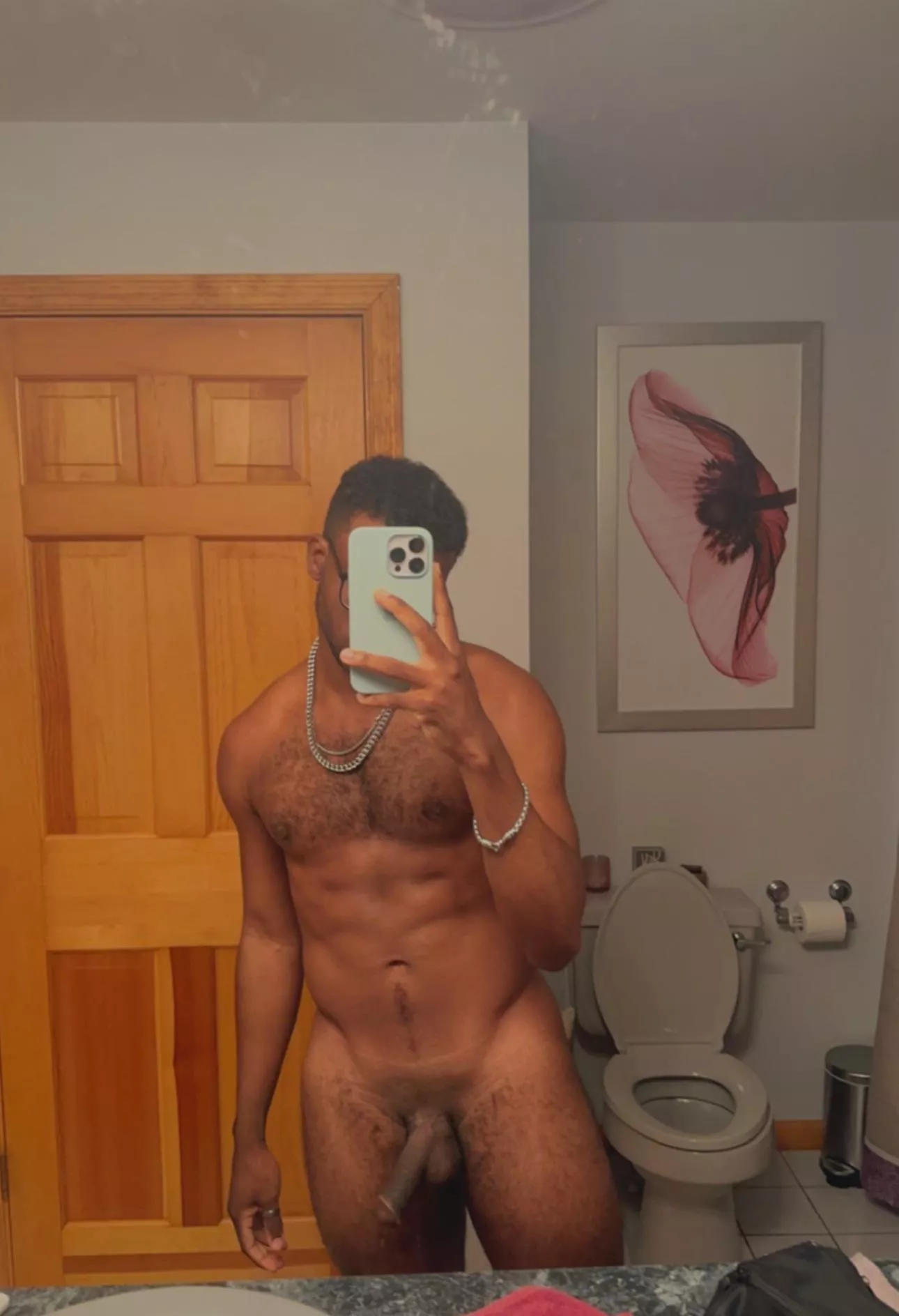 19 curious dude close to shooting a 4 day load.. hmu to shoot @awardguy_7