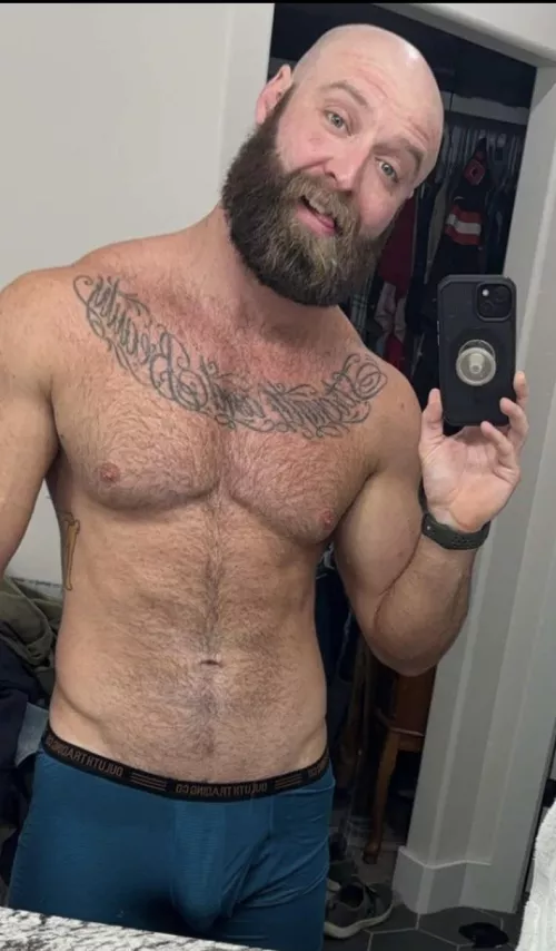 [33]Turning 34 years old this Sunday!