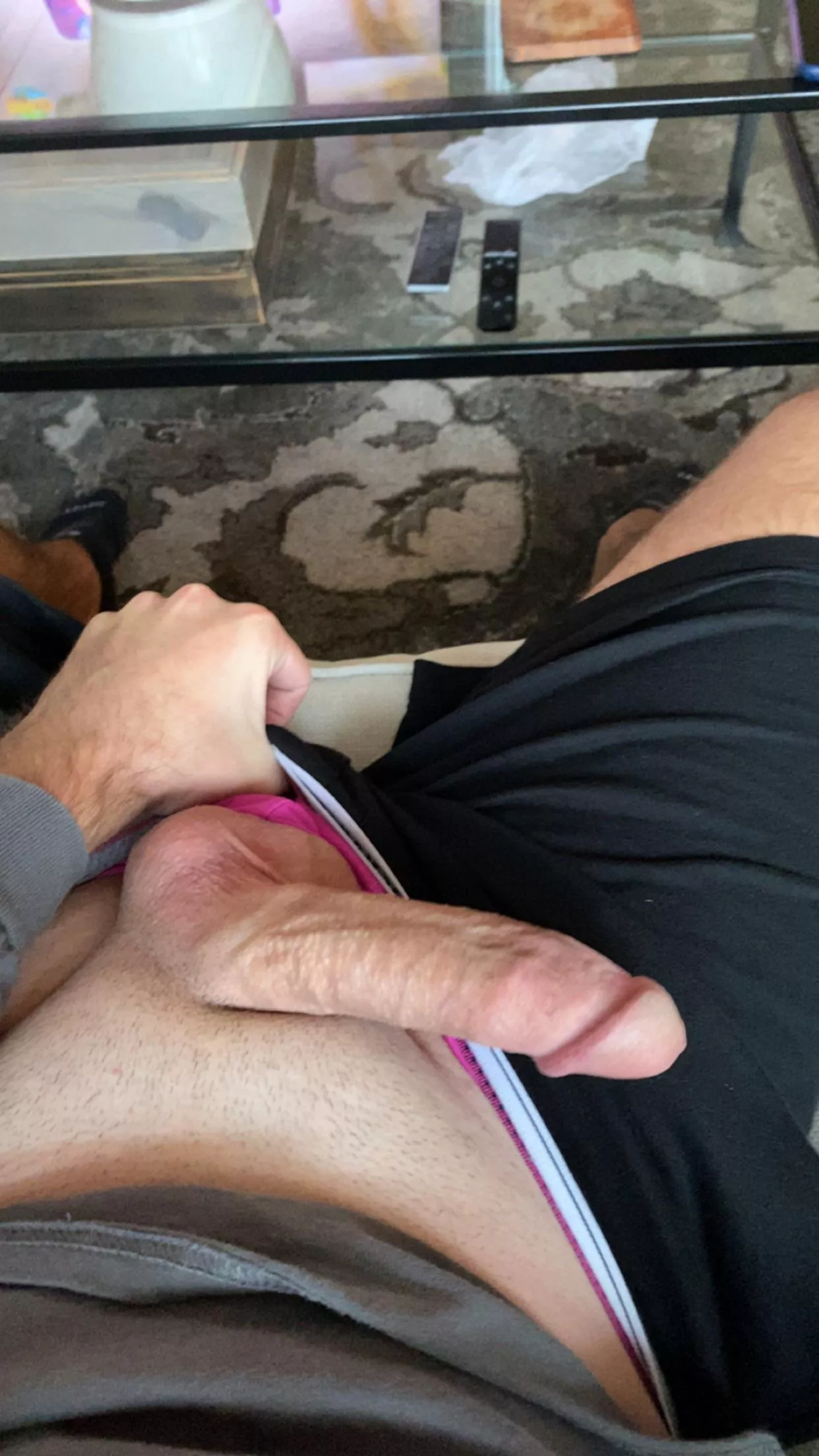 (34) Who wants to help a bro out?