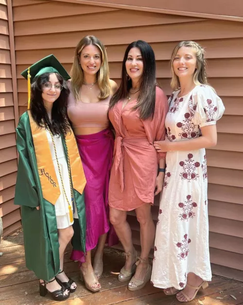 A family of hotties💯🔥