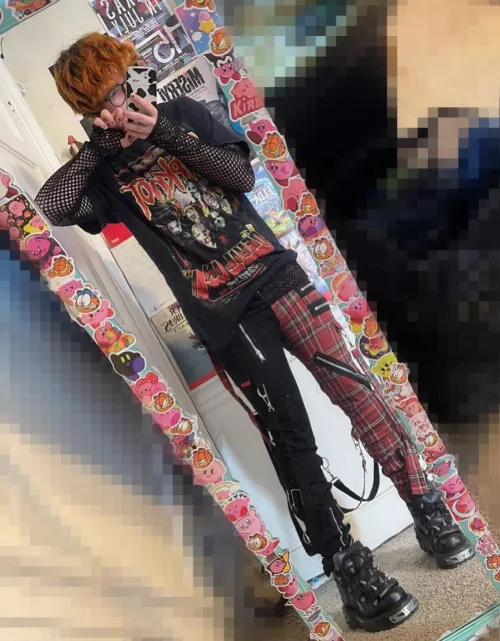 alternative fishnet outfit 4 today :33