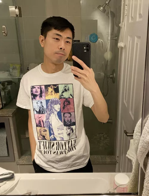 Any other gay Swifties here? If so, what’s your favourite song?