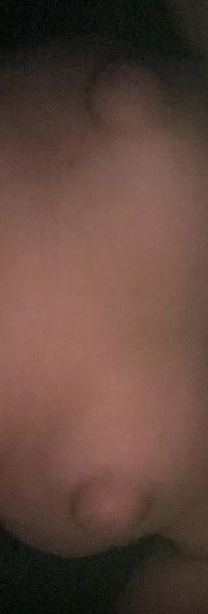 anyone wanna fuck big nips?