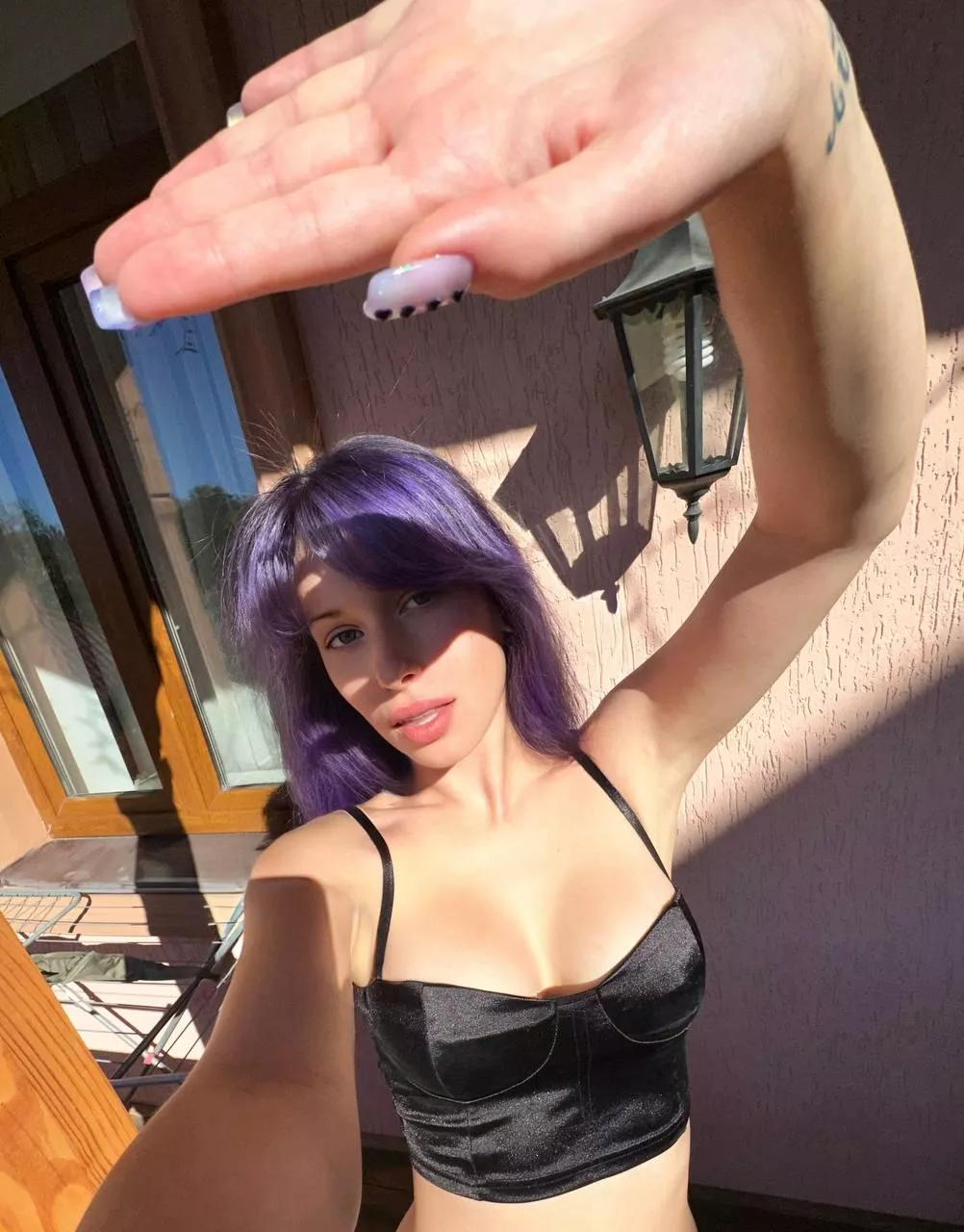 Blocking out the rays, but not the good vibes!