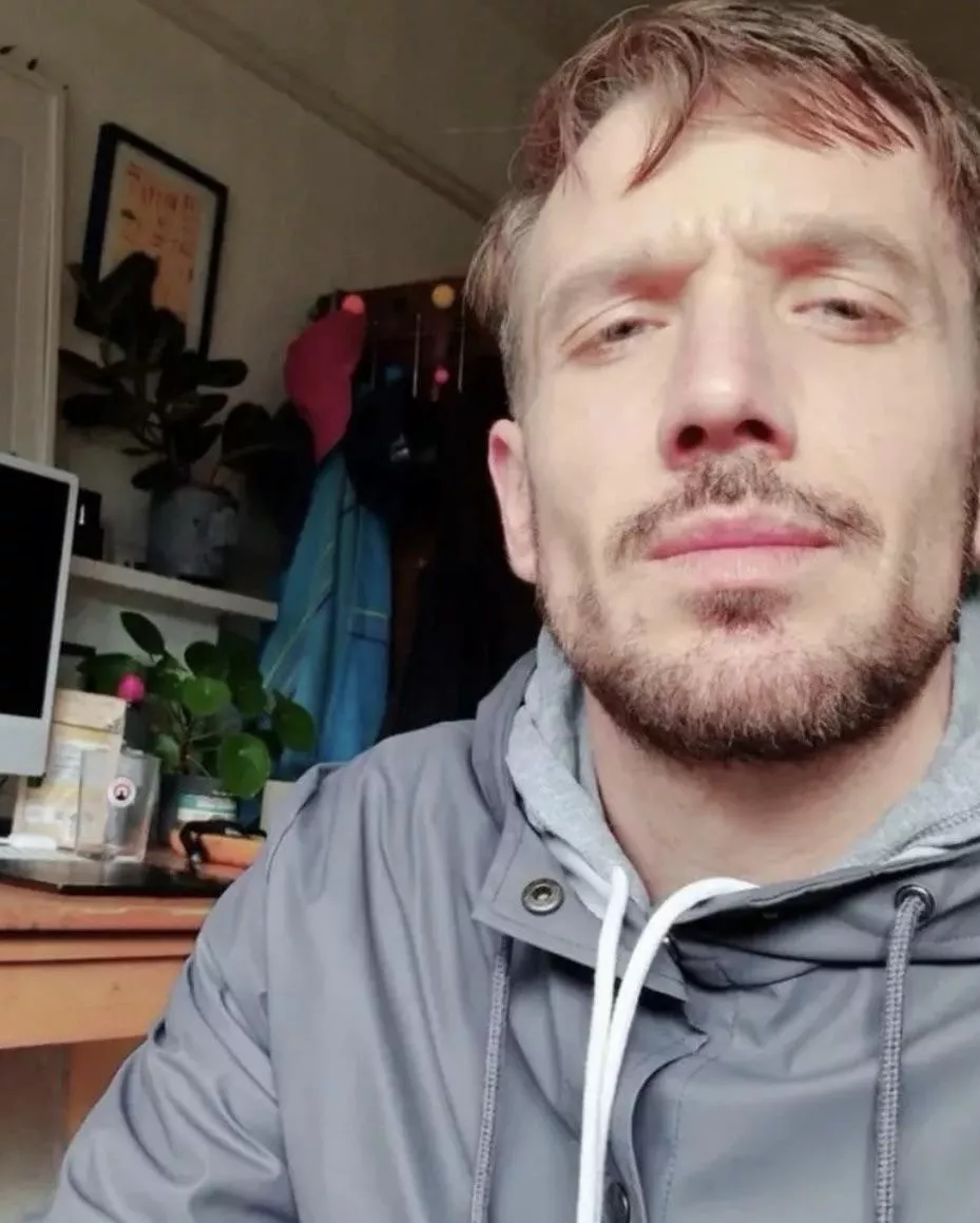 Day is dragging but so much on here 😘