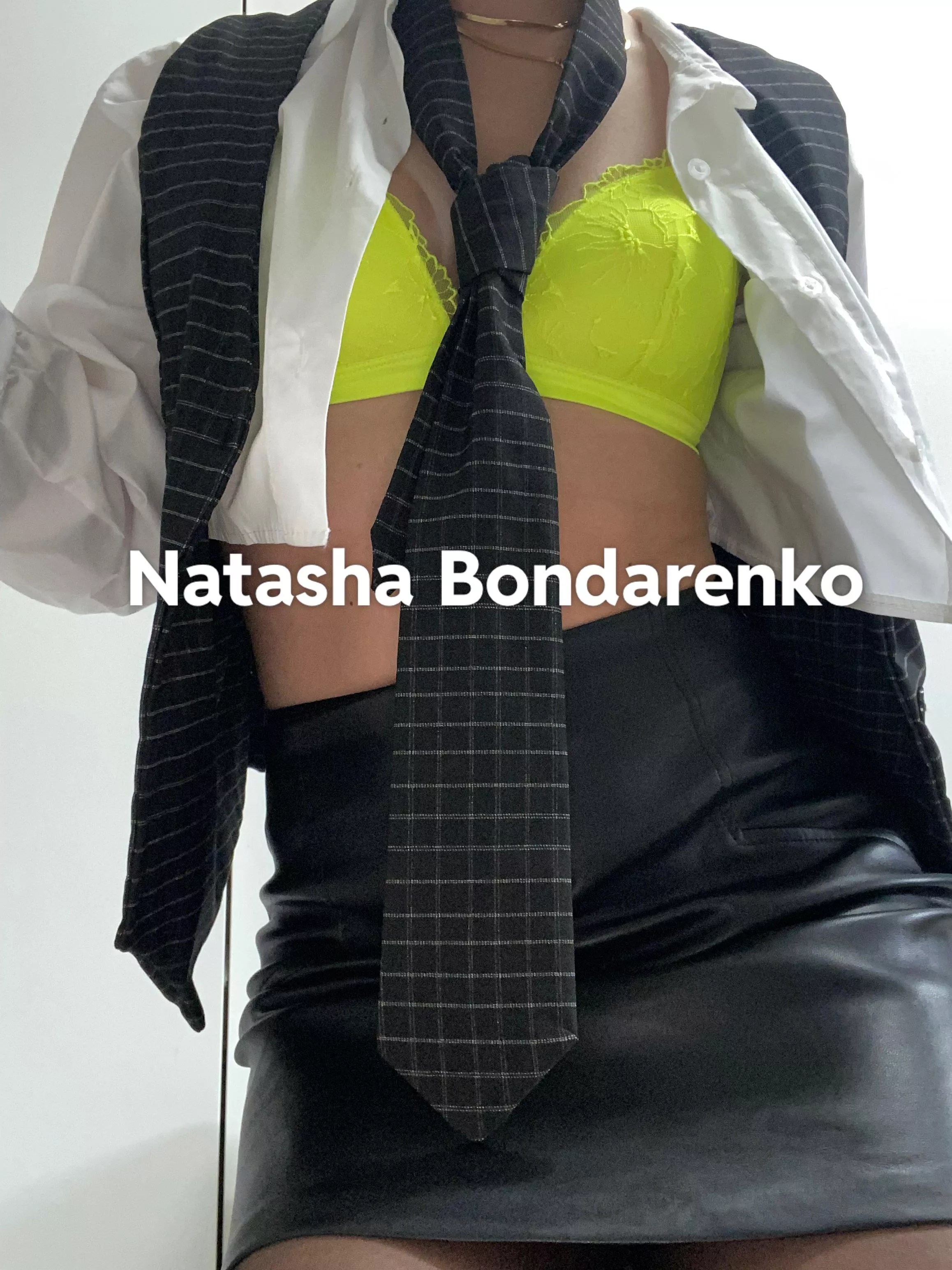 Down blouse, yellow style