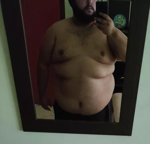 feeling insecure about my size but kinda liked this picture. what u think?