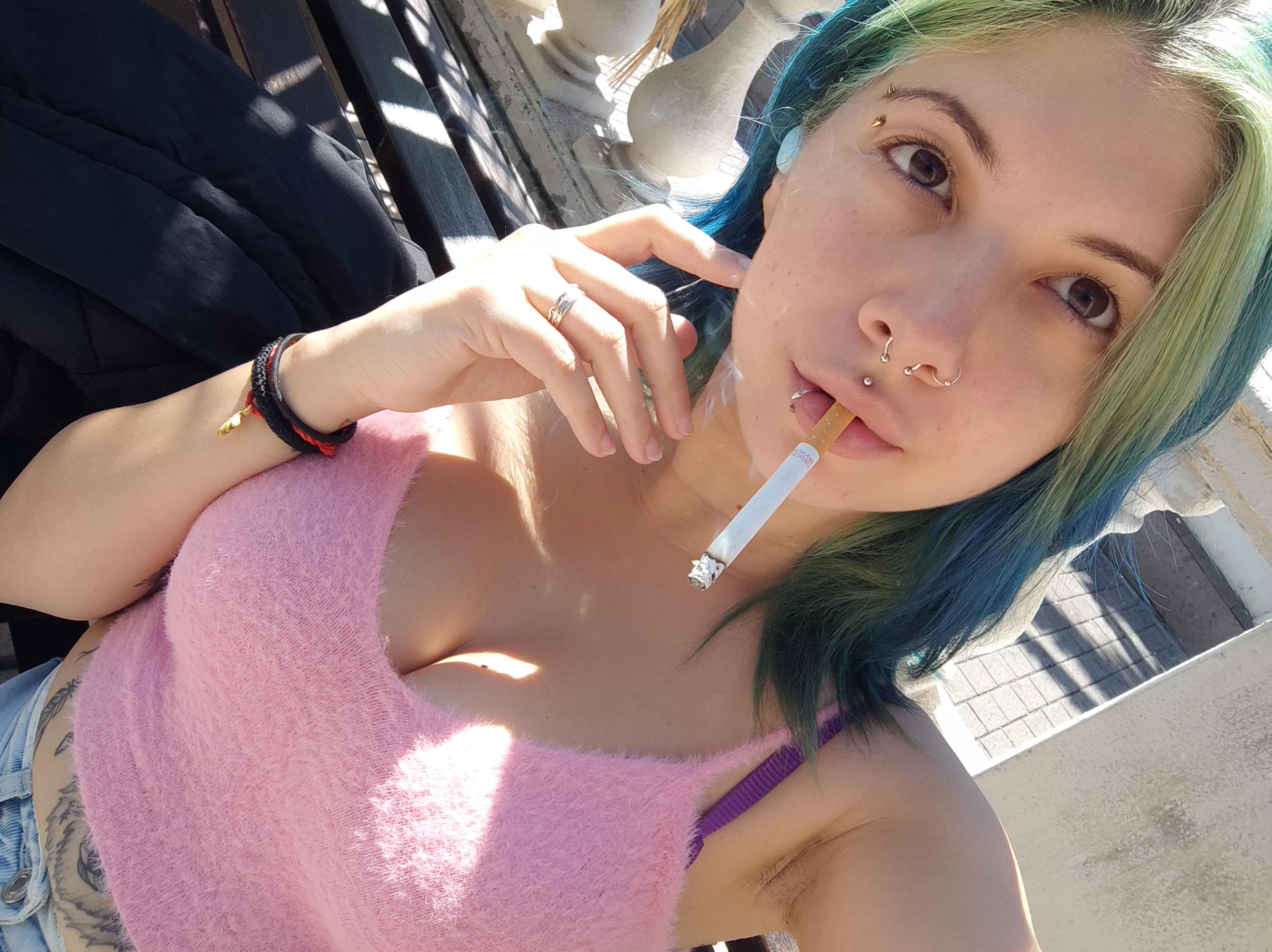 Good morning 🥰. Its 11am here in Spain hehe.