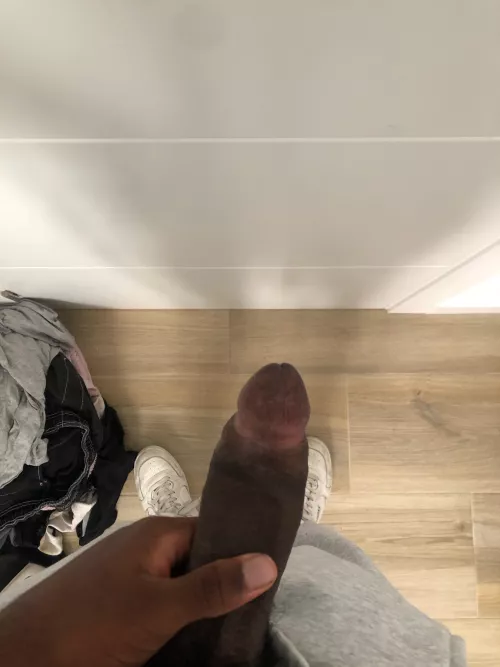 Graving for some white pussy right now 