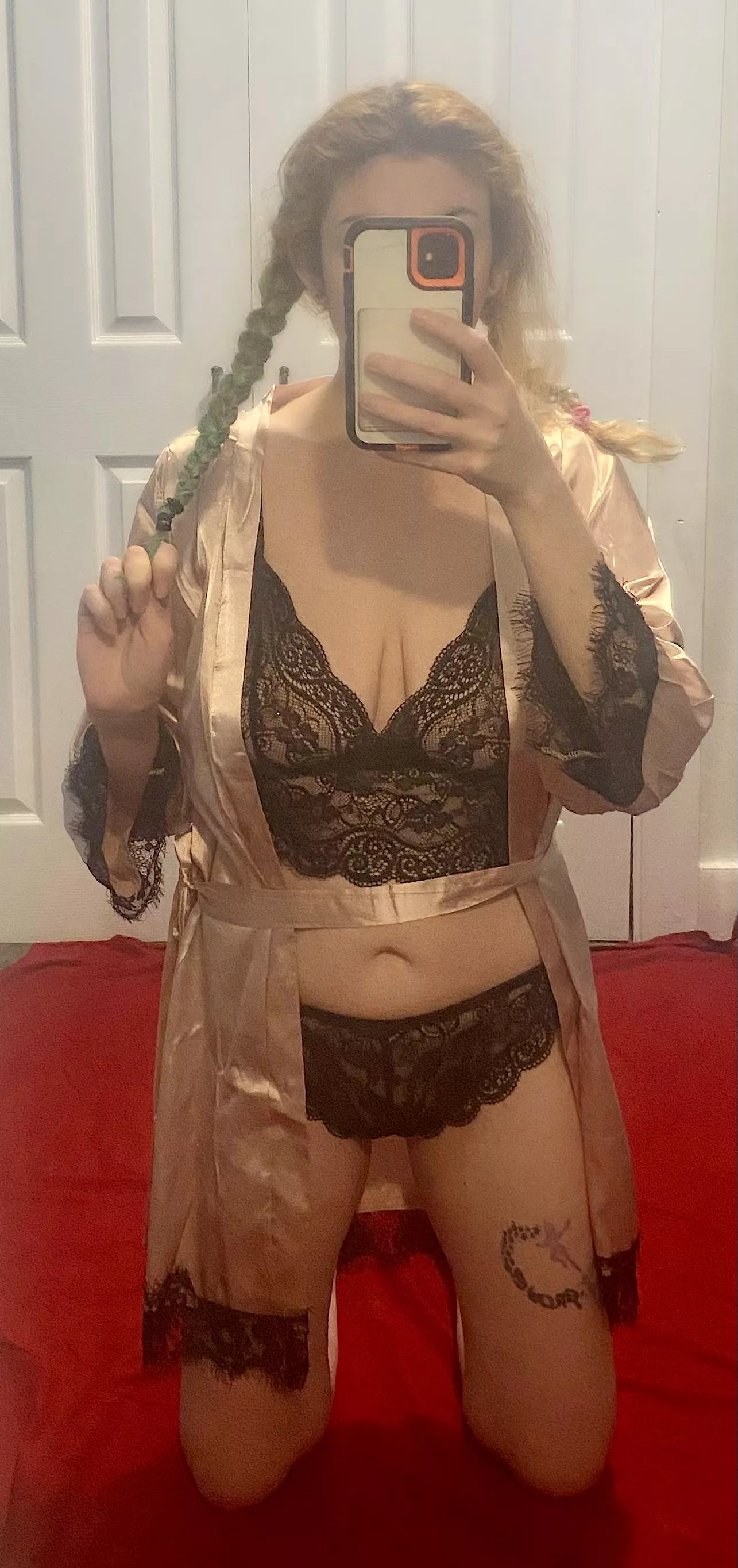 Hold my braid while you rail me