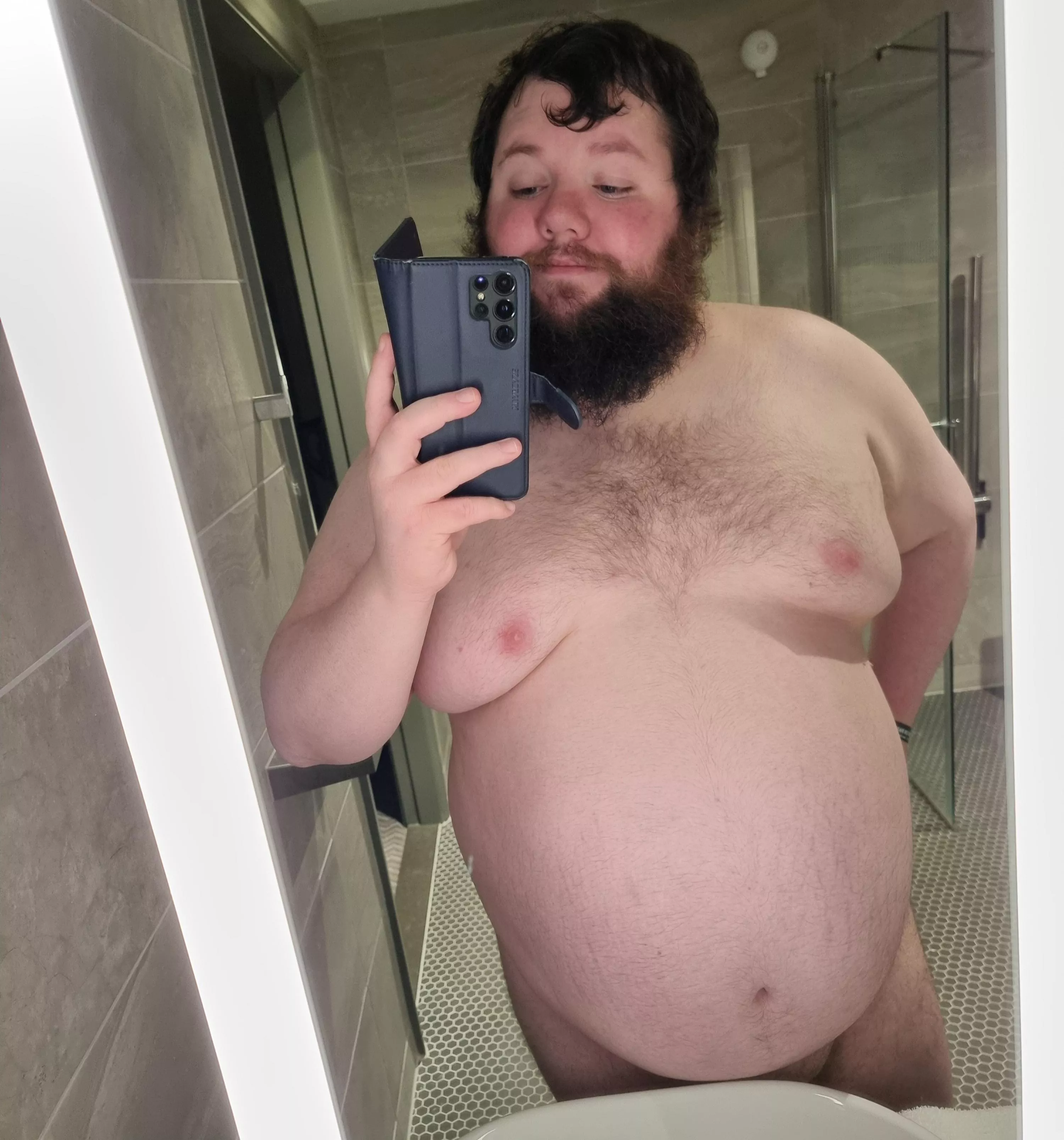 Hotels always have nice mirrors