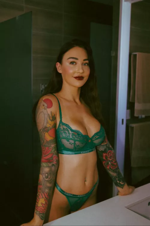 Howdy, my favorite set. More on my profile 