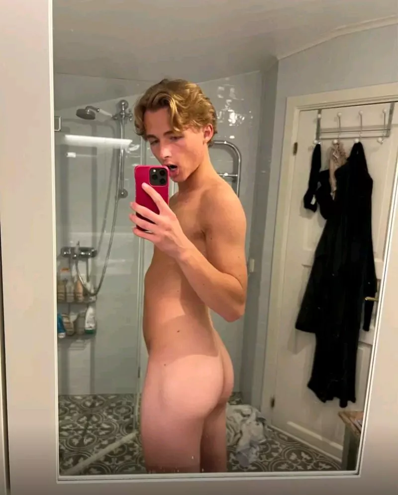 I really need a dick to play with 