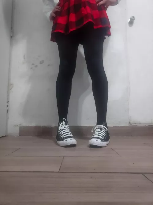 I would like prettier legs🥲