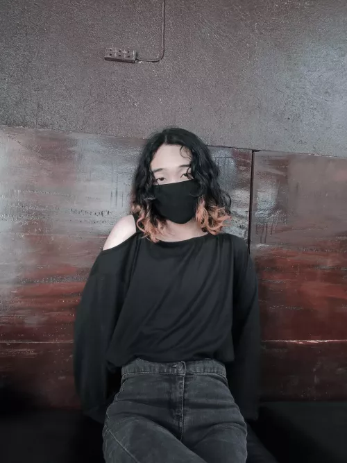 im 1 month old in reddit wooo🥳