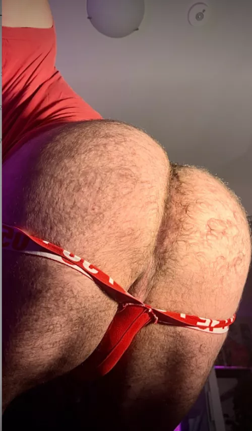 Introduce Yourself, Don't Keep Me Waiting (32)(m)