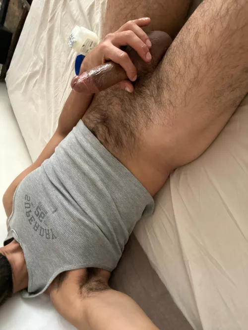 just got back from partying, rolling high as fuck, time for bro time (35) lubed up my cut cock, now only need to hold urs and take a good whiff