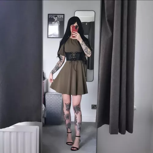 leather harness - felt so pretty in this 🖤