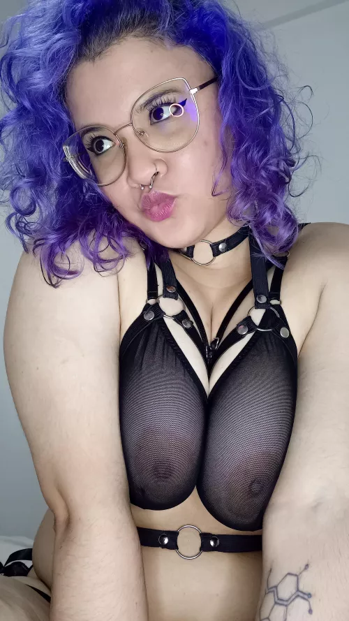 Look daddy I think it fits perfectly between them