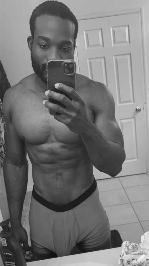 [M] let’s me work u out