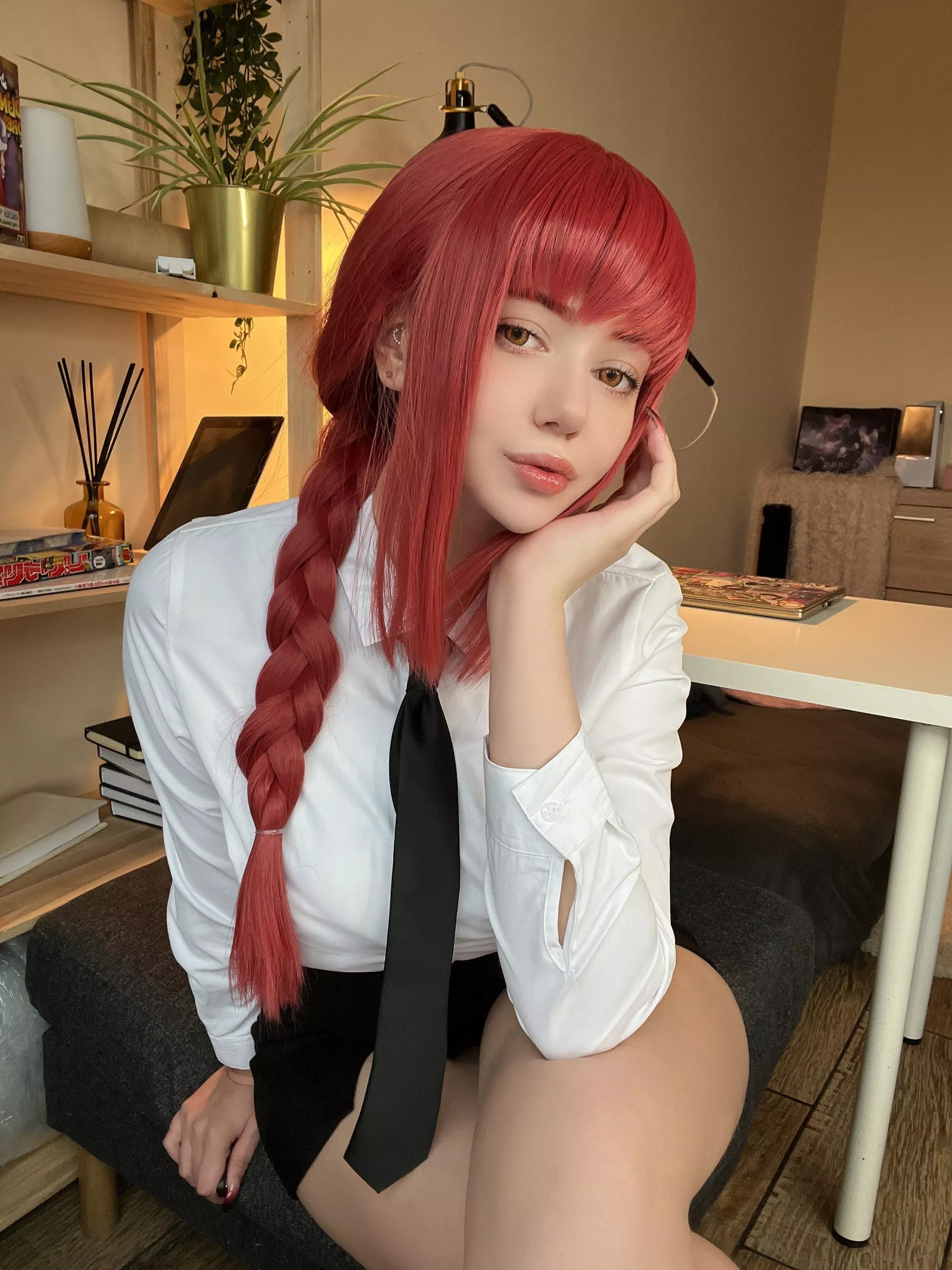 Makima cosplay by Alina Becker