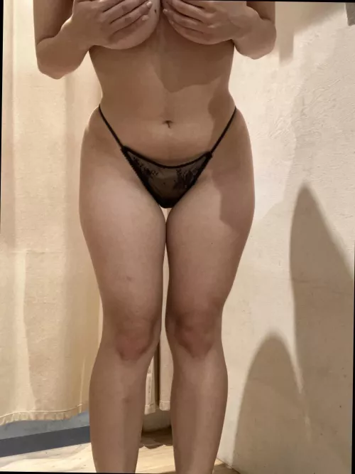 No need for bras, your hands are enough