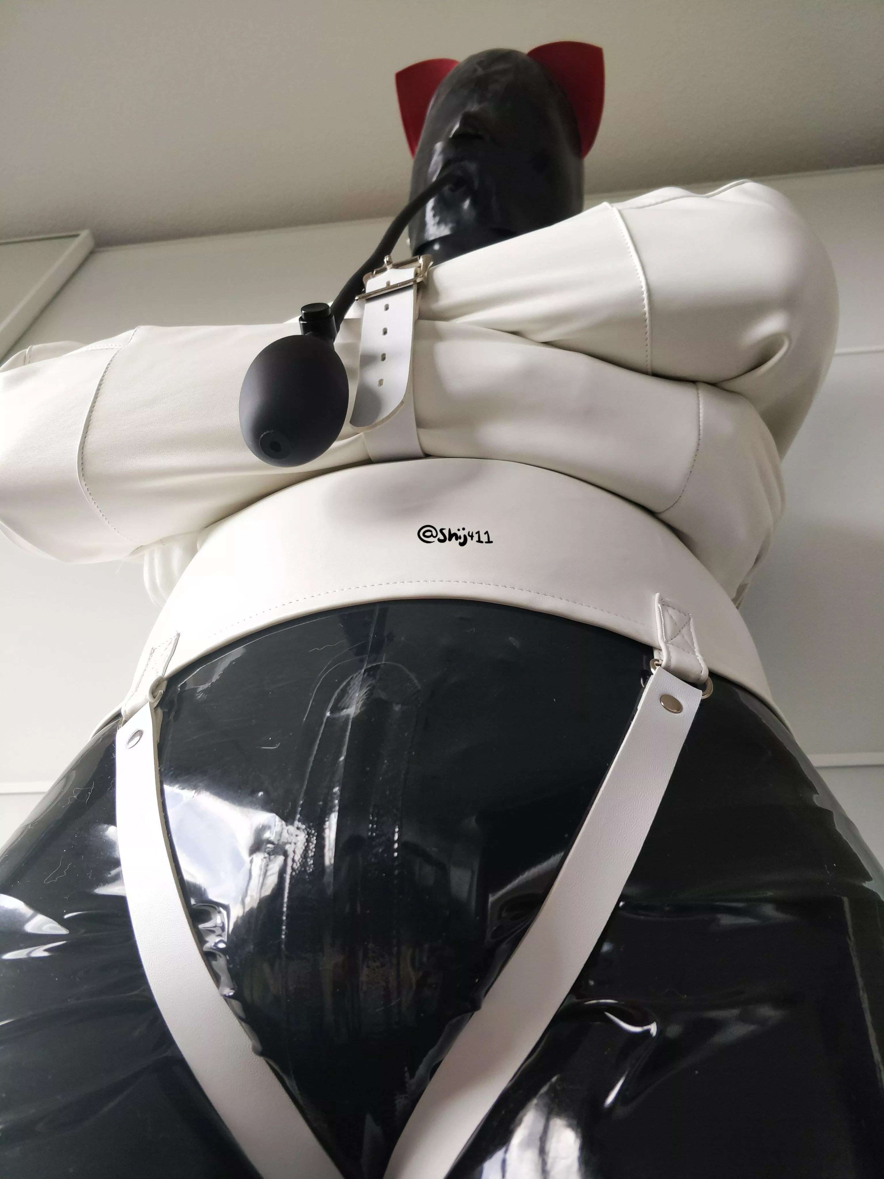 [OC] bound and blind 💜