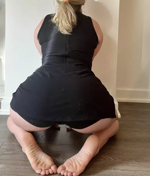 Pickleball time! Who wants to spank this with my paddle?