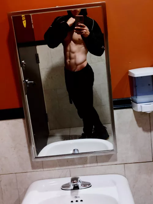 Quick flex on the job