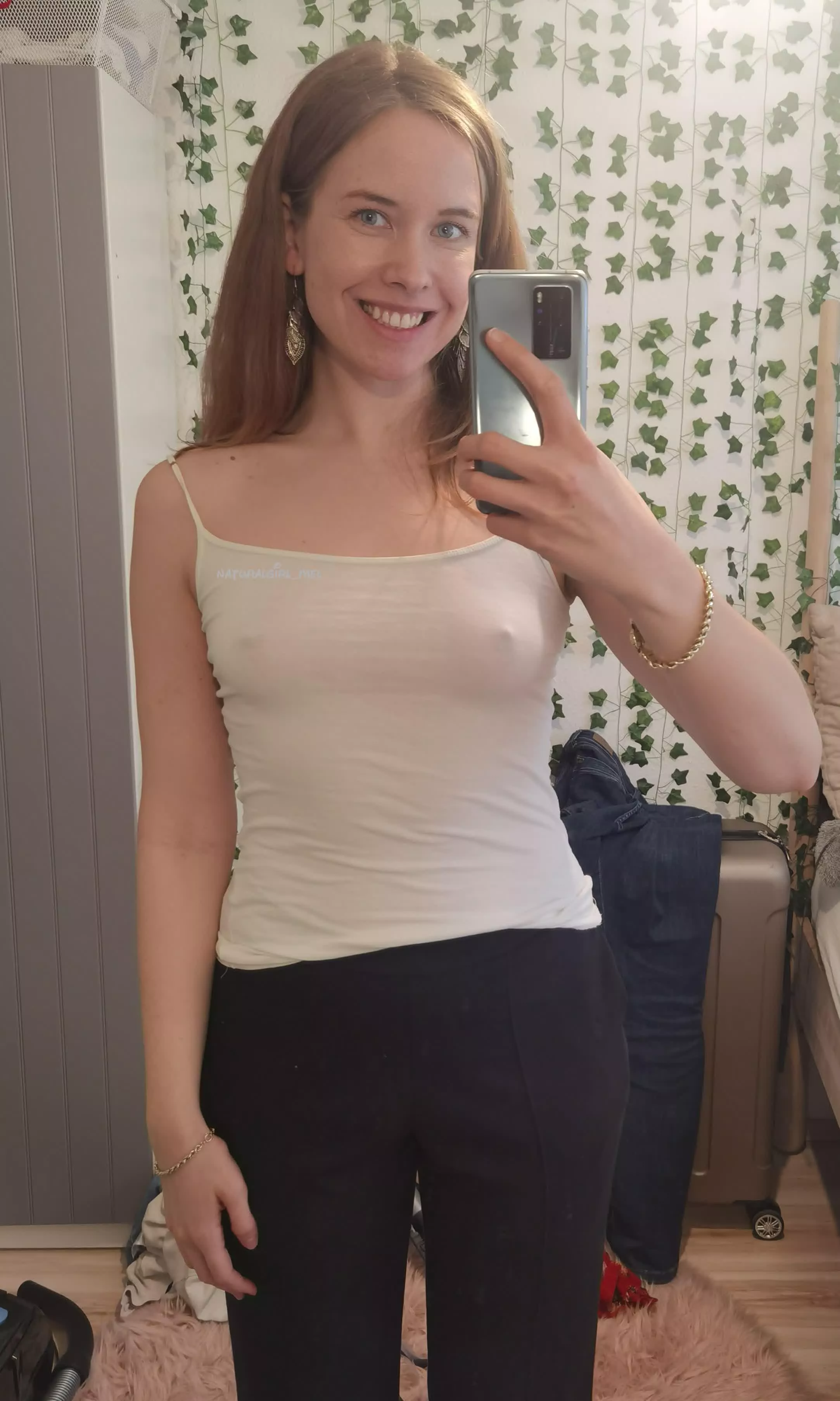 Rocking my white top