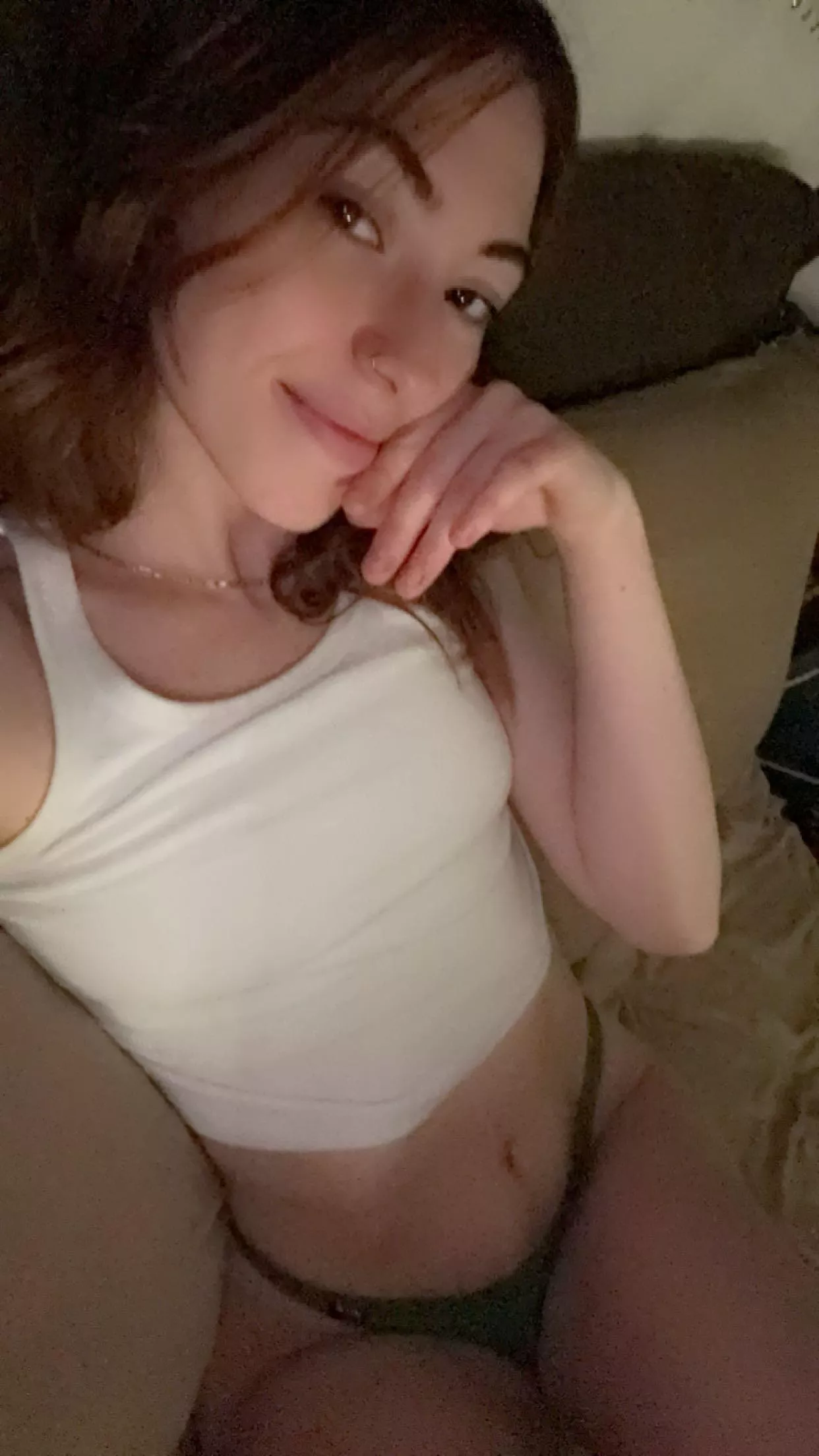 Say yes if you’d accept my nudes