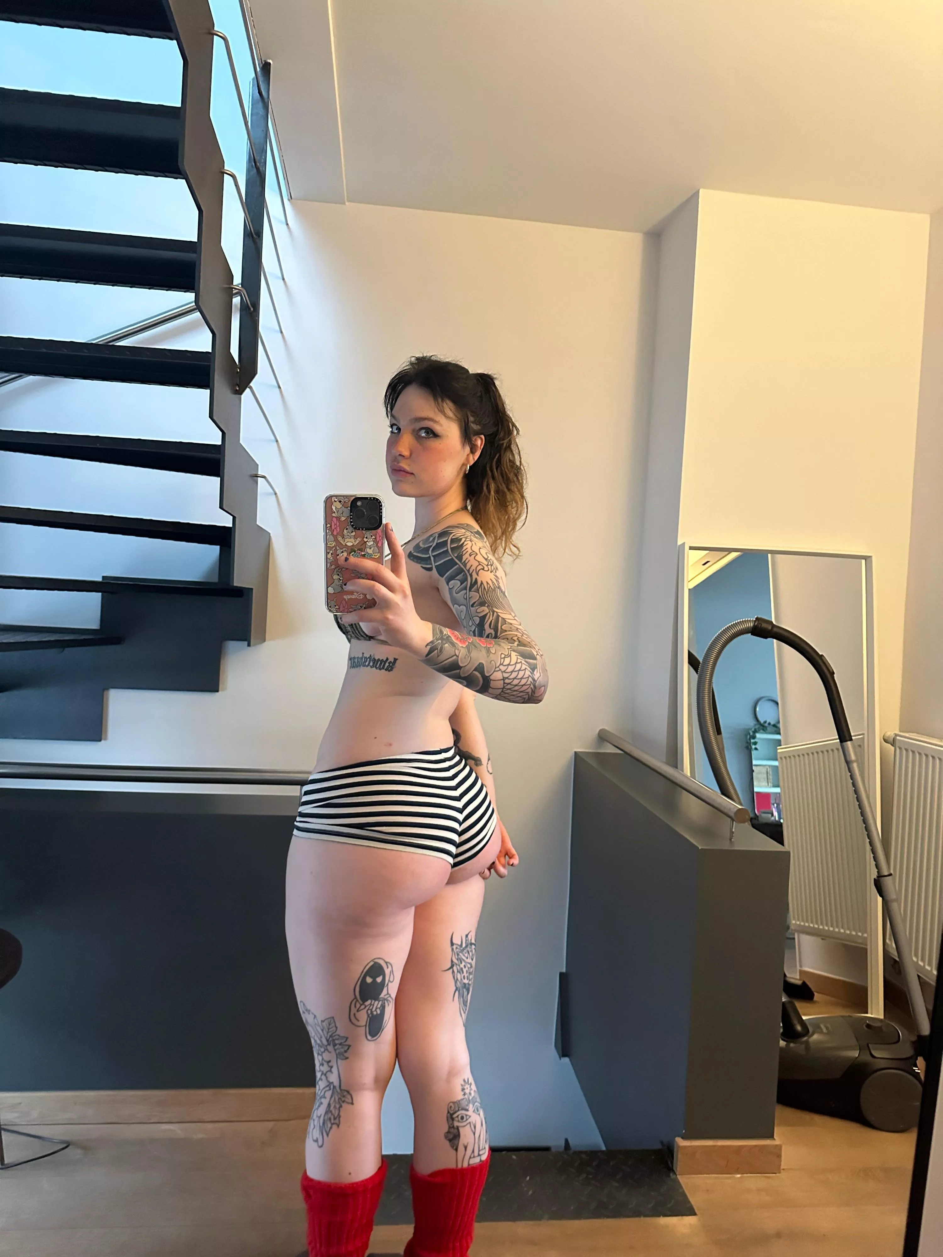 Say ys if you’d fuck me raw