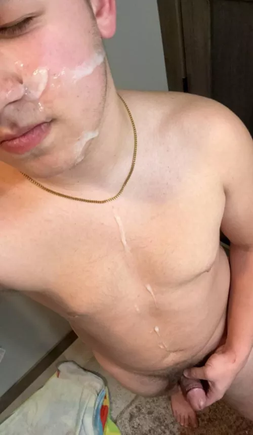Shot a big load last night. Kinda liked it on my face…