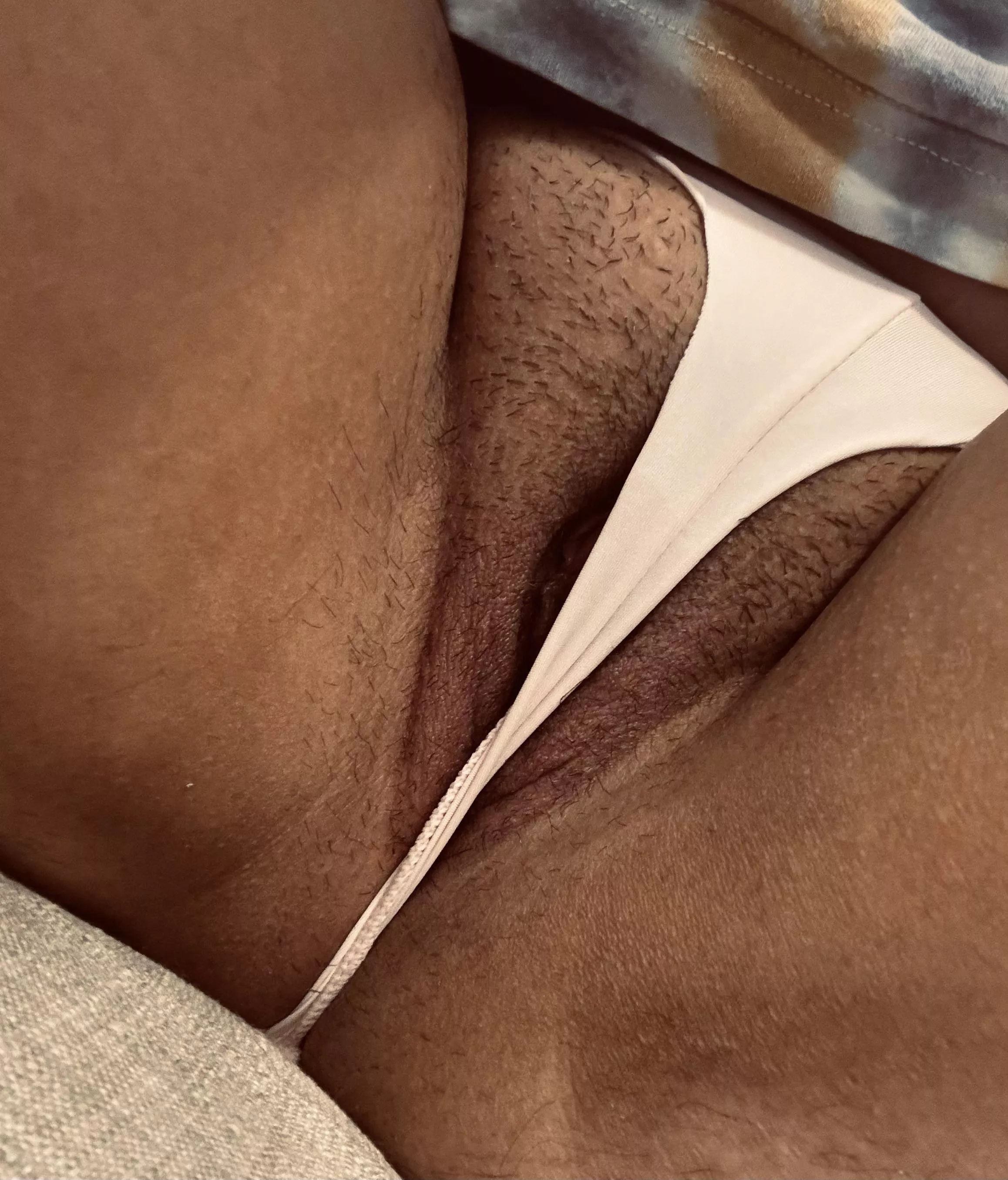 Skinny panties, thick pussy