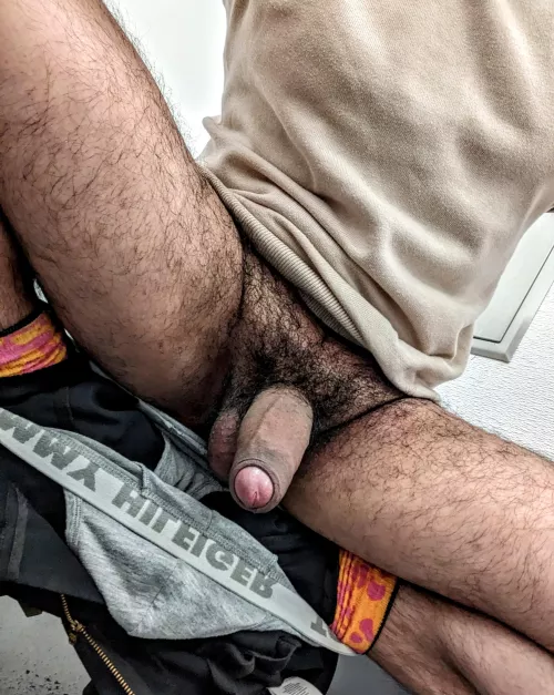 Squatting for the full spread 