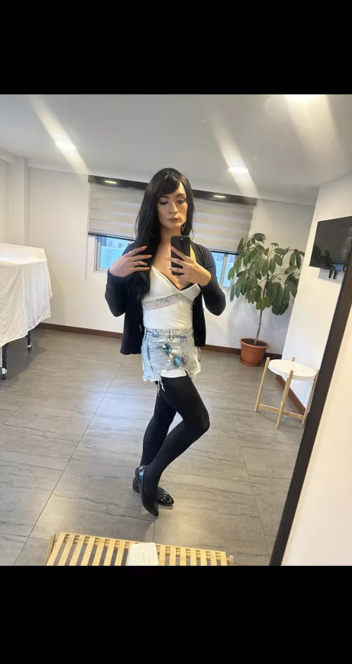 That day i went to a mall for the first time as femme 