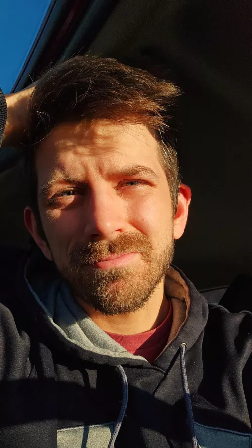 The sun's to bright someone come be my shade