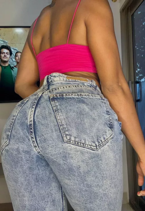 These jeans are so fun to wear out