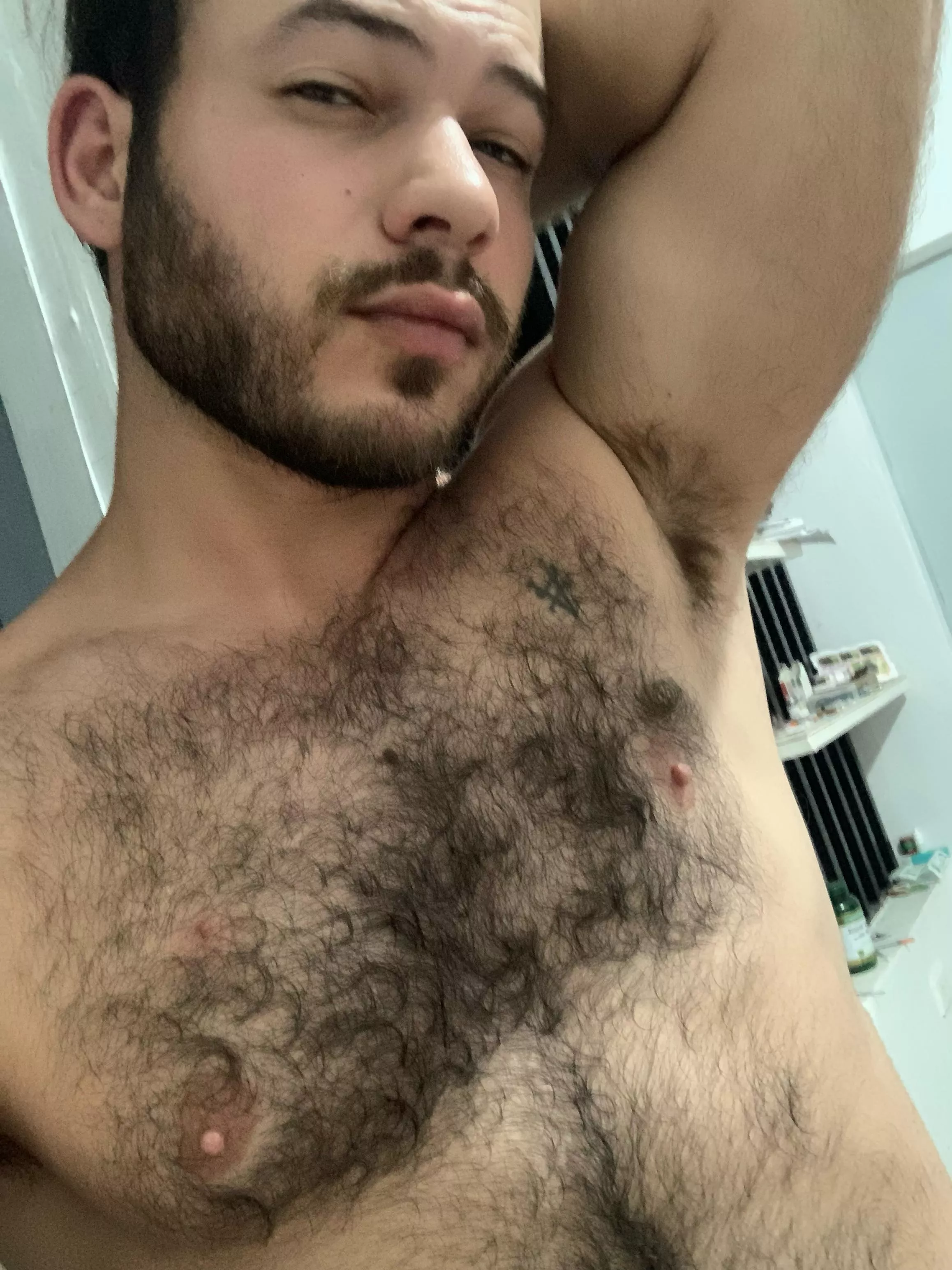 Tropical heat got me all musky 