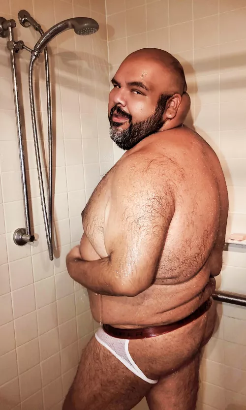 Wet Wednesday with this Daddy Bear 