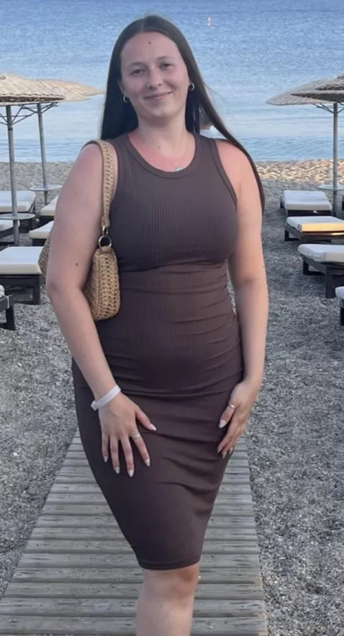 Who else finds my chubby wife hot?