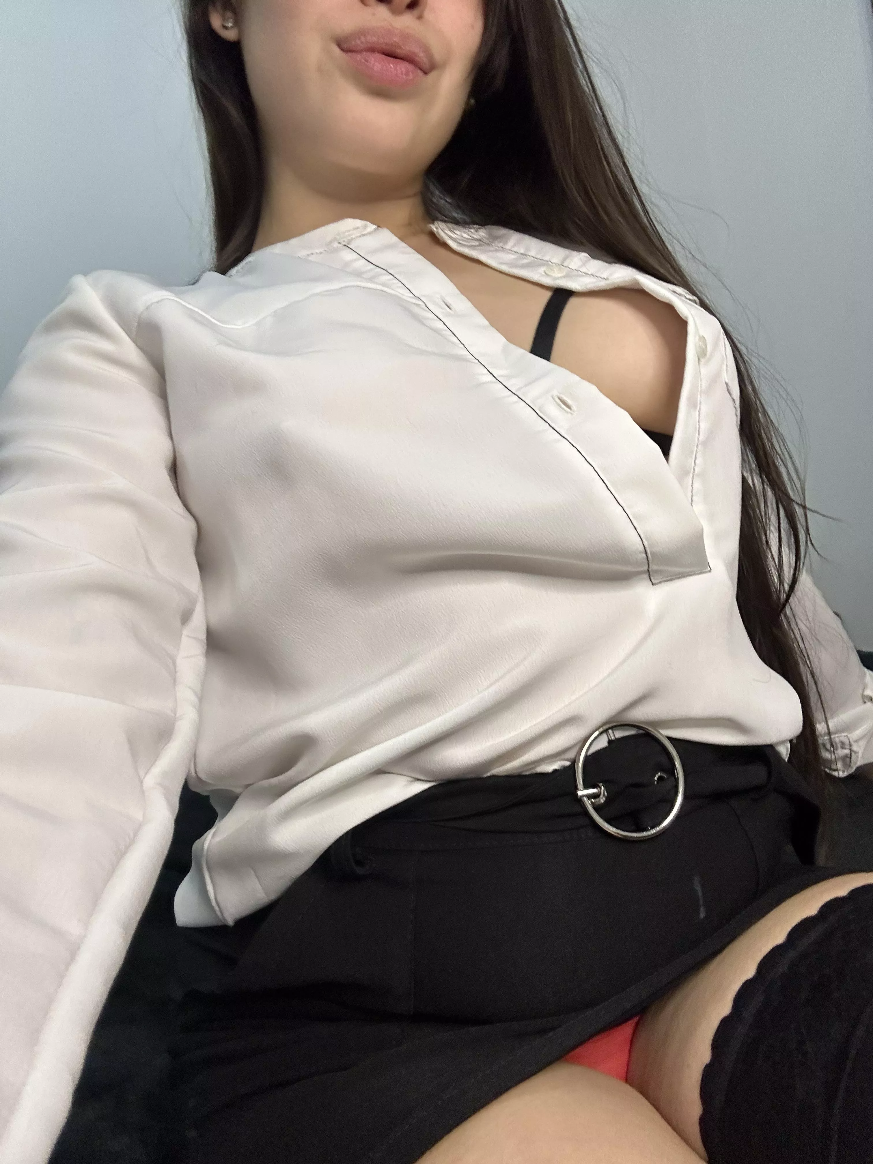 Will your wife get mad if your new secretary looks like this?