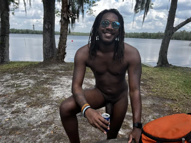 33 in Florida looking for fellow nudist in the state. 