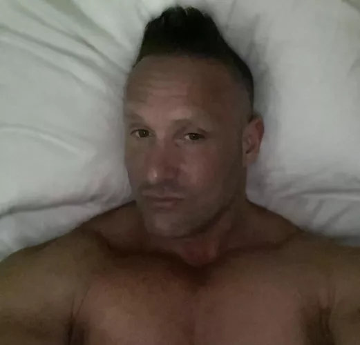42 (M)