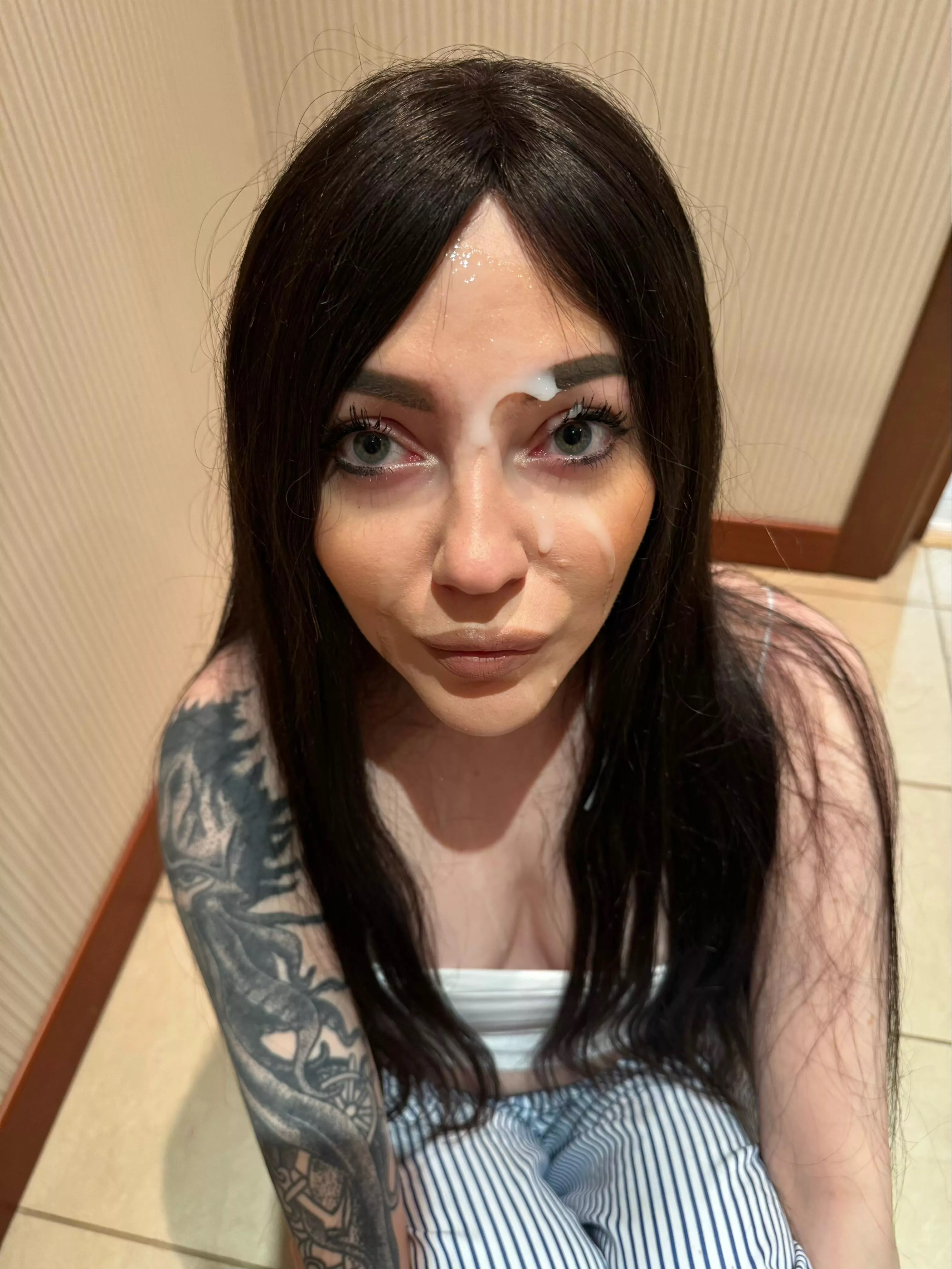 A pretty shot to the face. Cleanup or add?