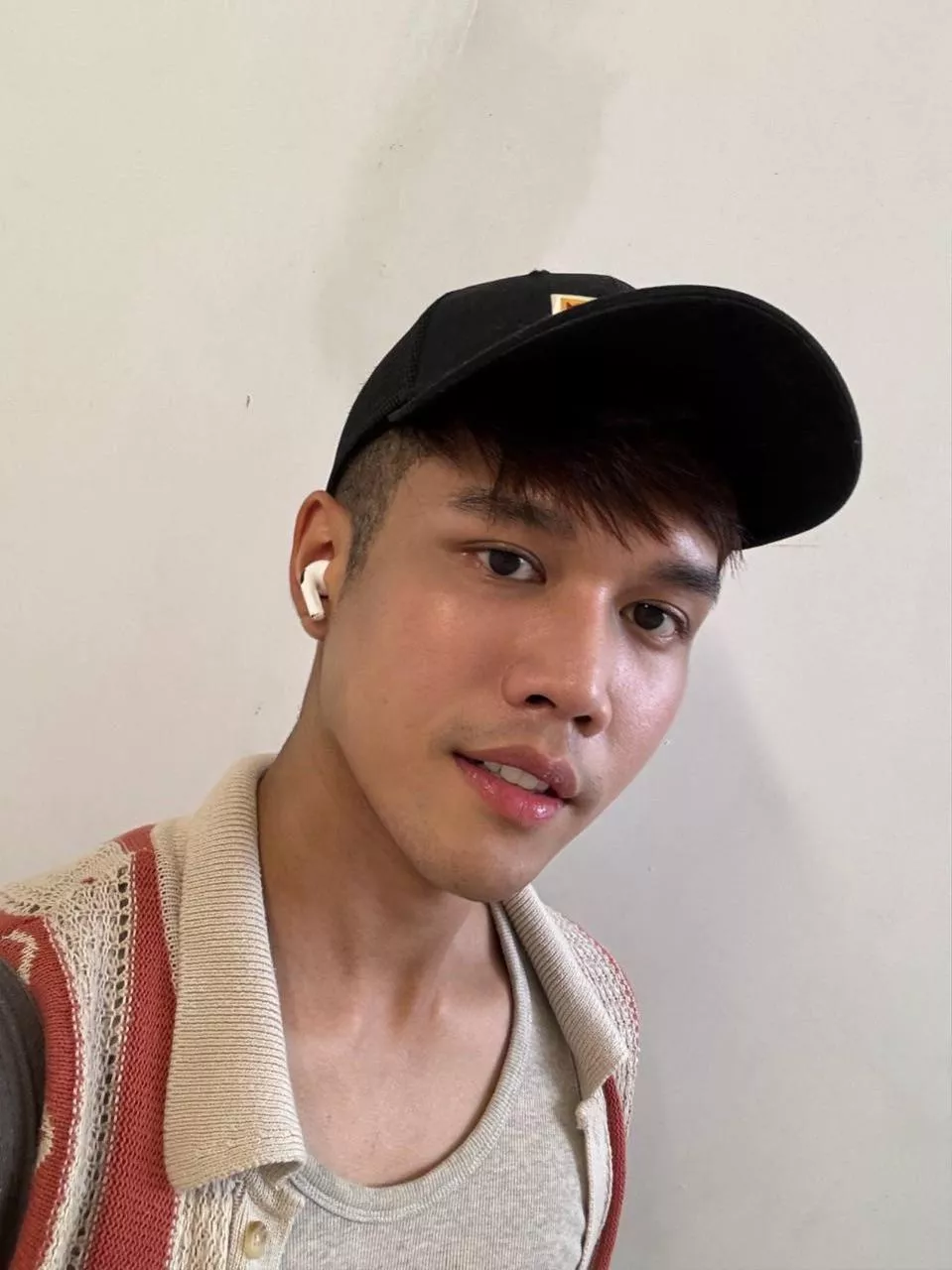 Been getting into knitted shirts lately :) Been getting into knitted shirts lately :)